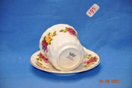 art nr: 195 vintage Bon China kop en schotels England