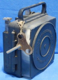 art nr: 551 vintage duivenklok