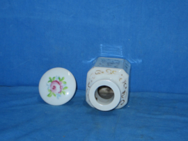 art nr: 1450 antieke Chinese porseleinen parfum pot