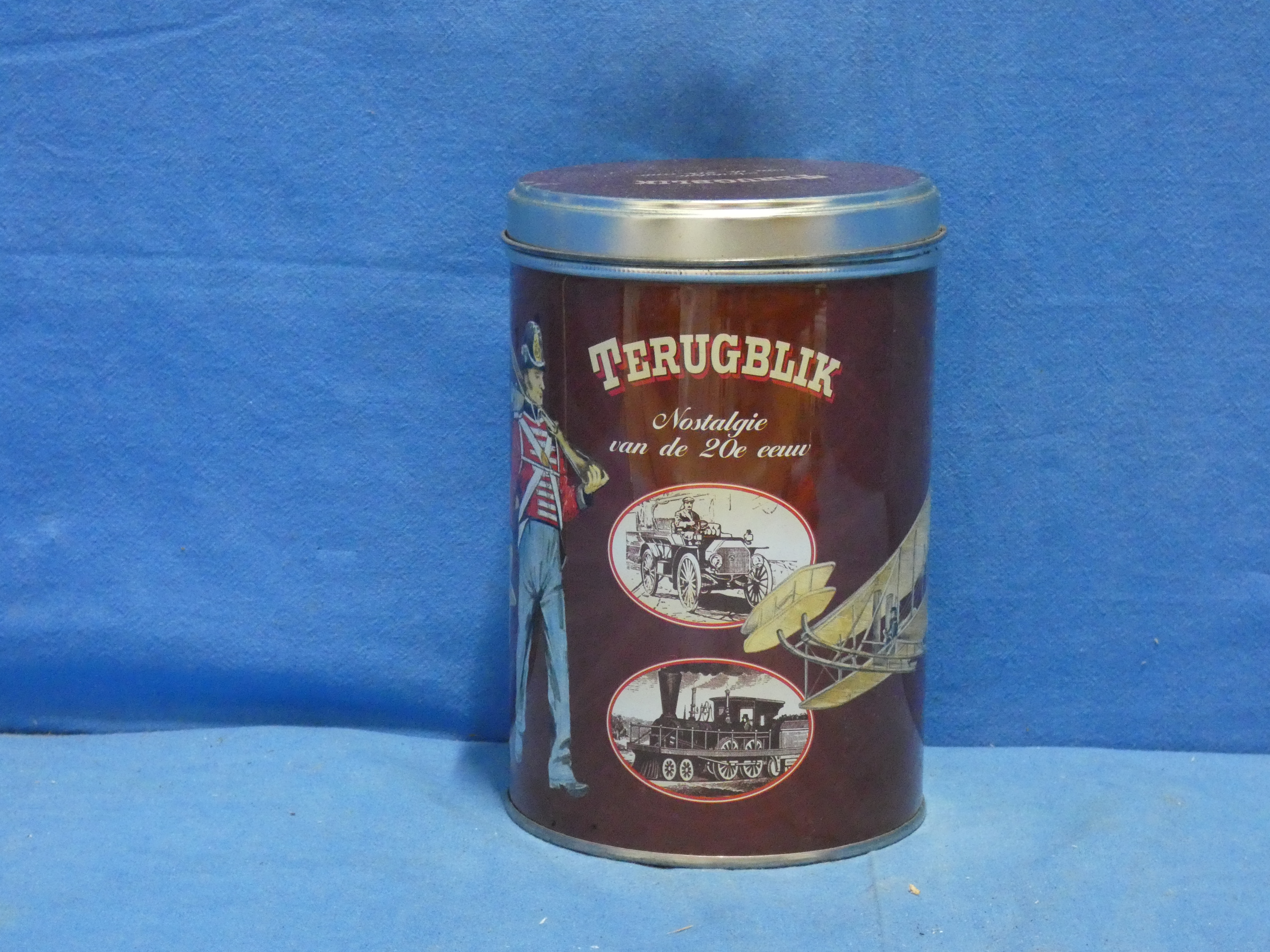 art nr: 1249 vintage terugblik in de tijd met het blik