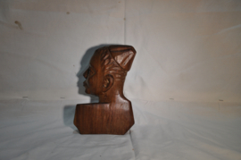 art nr: 909 vintage houten Afrikaans Beeldje van een vrouw