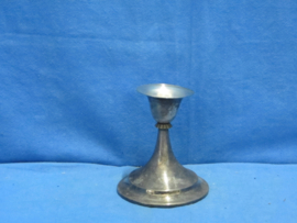art nr: 433 vintage verzilverde kaarsenstandaard