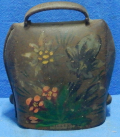 art nr: 1064 vintage koperen koeienbel uit Oostenrijk