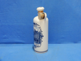 art nr: 1027 vintage stenen likeurfles voor de universiteit in Groningen