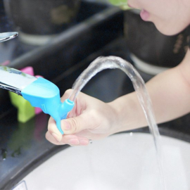 Kraan Opzetstuk Blauw - kraanverlenger - Opzetkraan kraanslang - Waterbesparende Spoelkraan - Keukenkraan