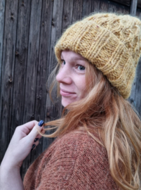 Monument Hat by @herbgardenknitwear