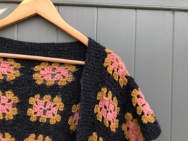Ayata Cardigan (crochet, with granny squares)