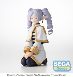 Frieren: Beyond Journey's End PM Perching PVC Figure Frieren "I have ringlets now" 10 cm - PRE-ORDER