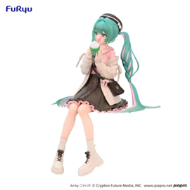 Hatsune Miku Noodle Stopper PVC Figure Autumn Date 16 cm