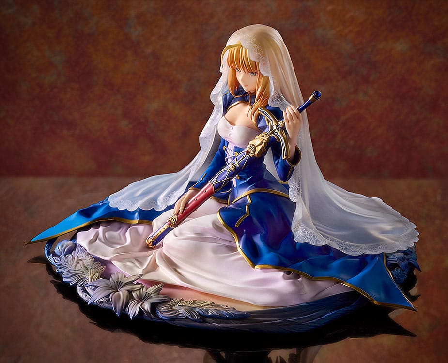 Fate/Grand Order 1/7 PVC Figure Saber Garden of Avalon 14 cm - PRE-ORDER