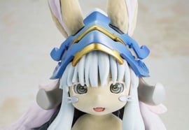 Made in Abyss: The Golden City of the Scorching Sun 1/7 PVC Figure Nanachi Special Set 28 cm