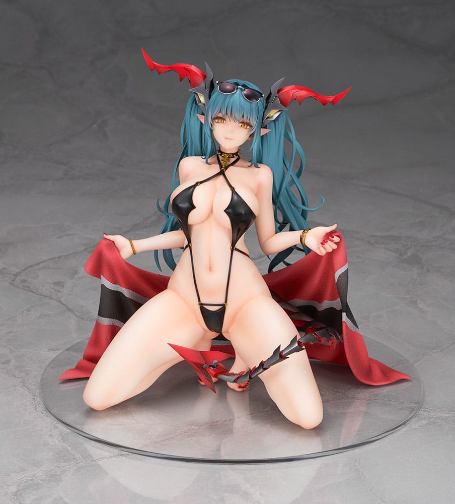 Azur Lane 1/7 PVC Figure Regensburg Dark Dragon and the Coast of Light Ver. 16 cm - PRE-ORDER