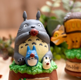 Studio Ghibli My Neighbor Totoro Big musical statue Totoro play the ocarina - PRE-ORDER