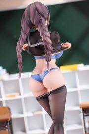 Original Character 1/6 PVC Figure Gap Glasses Girl Who Doesn't Want To Take Physical Education Class 28 cm - PRE-ORDER