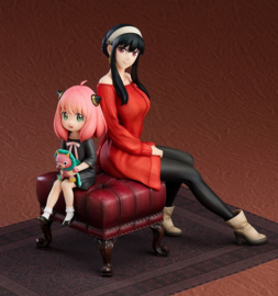 Spy x Family 1/7 PVC Figure Anya & Yor 19 cm