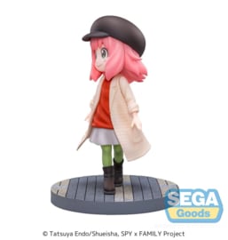 Spy x Family Luminasta PVC Figure Anya Forger Stylish Look Vol. 1 15 cm