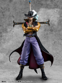 One Piece P.O.P SA-MAXIMUM PVC Figure Hawk Eye Dracule Mihawk Ver. R 29 cm - PRE-ORDER