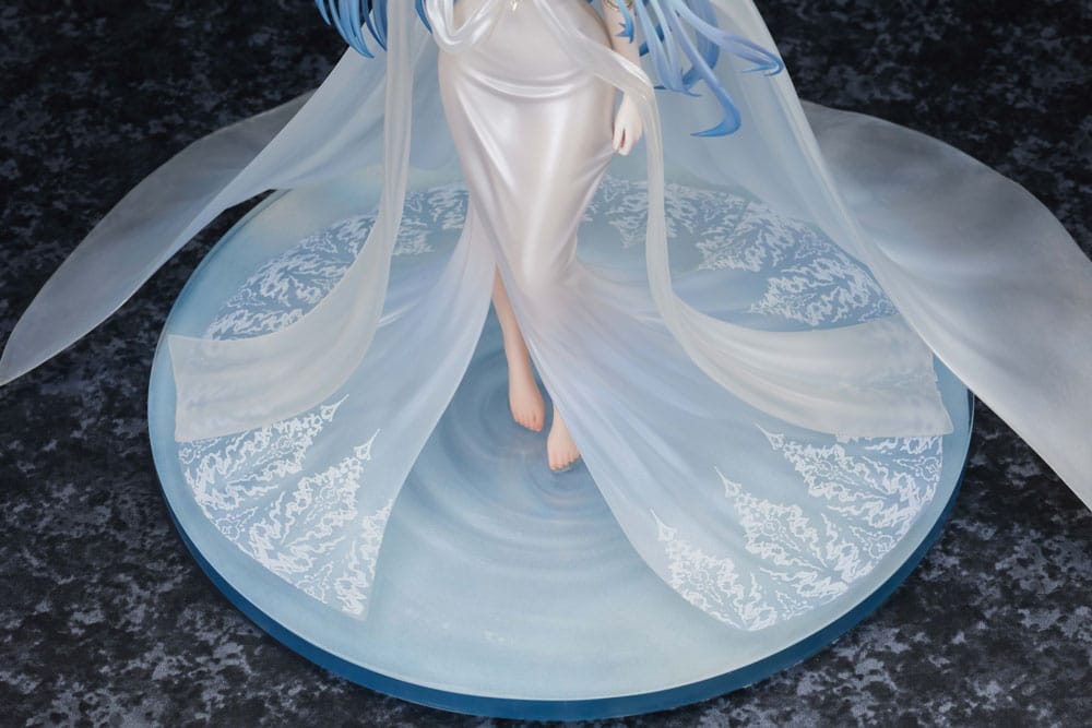 Azur Lane 1/7 PVC Figure Helena Miracle in White Ver. 27 cm - PRE-ORDER