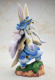 Made in Abyss: The Golden City of the Scorching Sun 1/7 PVC Figure Nanachi Special Set 28 cm