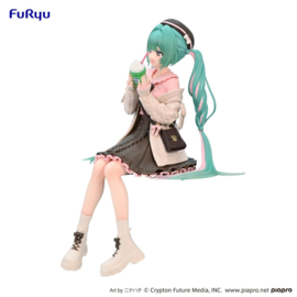Hatsune Miku Noodle Stopper PVC Figure Autumn Date 16 cm