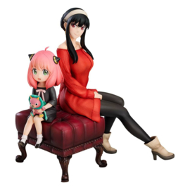 Spy x Family 1/7 PVC Figure Anya & Yor 19 cm