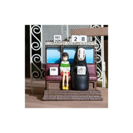 Studio Ghibli Spirited Away Statue Diorama / Calendar Take Unabara Train 11 cm - PRE-ORDER
