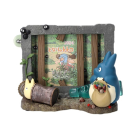 Studio Ghibli My Neighbor Totoro Diorama Frame Totoro & Kusakabe House