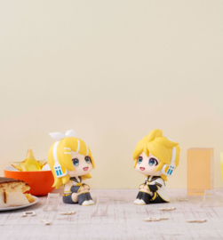 Character Vocal Series: Rin/Len Look Up PVC Figure Hatsune Rin & Len Set (with gift) 11 cm - PRE-ORDER