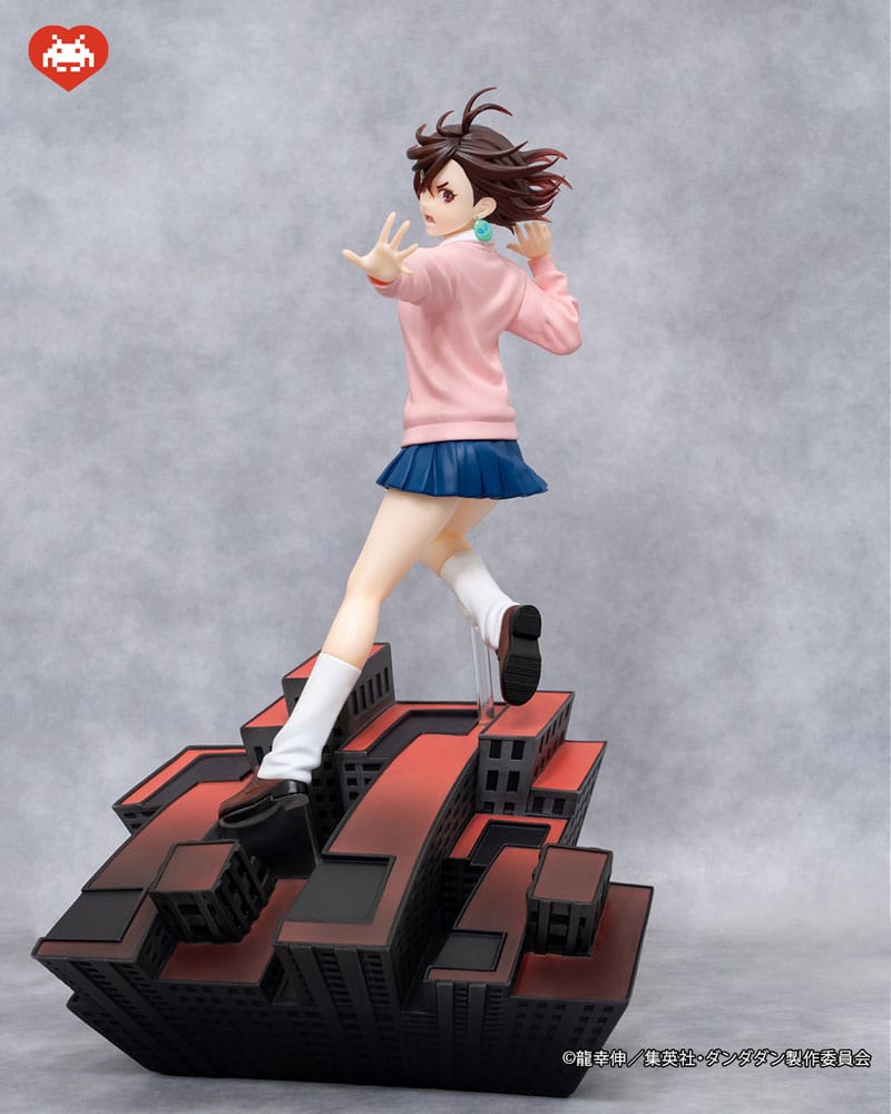 Dandadan Dressta PVC Figure Momo 23 cm - PRE-ORDER