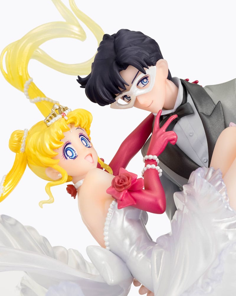 Sailor Moon FiguartsZERO Chouette PVC Figure Usagi & Tuxedo Mask Moonlight Glow Edition 24 cm - PRE-ORDER