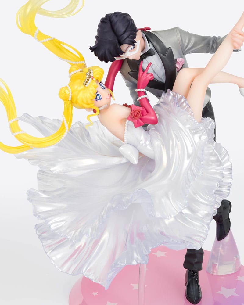 Sailor Moon FiguartsZERO Chouette PVC Figure Usagi & Tuxedo Mask Moonlight Glow Edition 24 cm - PRE-ORDER
