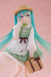 Hatsune Miku Fashion PVC Figure Country Ver. 18 cm