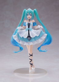Hatsune Miku PVC Figure Hatsune Miku Wonderland Cinderella Ver. 18 cm - PRE-ORDER