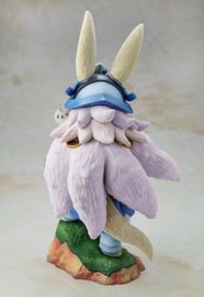 Made in Abyss: The Golden City of the Scorching Sun 1/7 PVC Figure Nanachi Special Set 28 cm