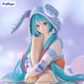 Hatsune Miku Noodle Stopper PVC Figure Hatsune Miku Rabbit Ear Hood Pajama Blue Color Ver. 14 cm - PRE-ORDER