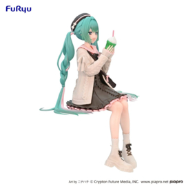 Hatsune Miku Noodle Stopper PVC Figure Autumn Date 16 cm