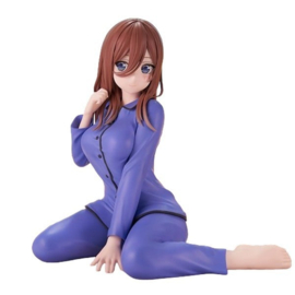 The Quintessential Quintuplets Relax Time PVC Figure Miku Nakano 12 cm