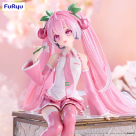Hatsune Miku Noodle Stopper PVC Figure Sakura Miku 2024 Pearl Color Ver. 15 cm