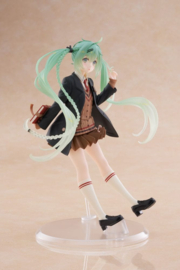 Hatsune Miku Fashion PVC Figure Preppy Ver. 18 cm - PRE-ORDER