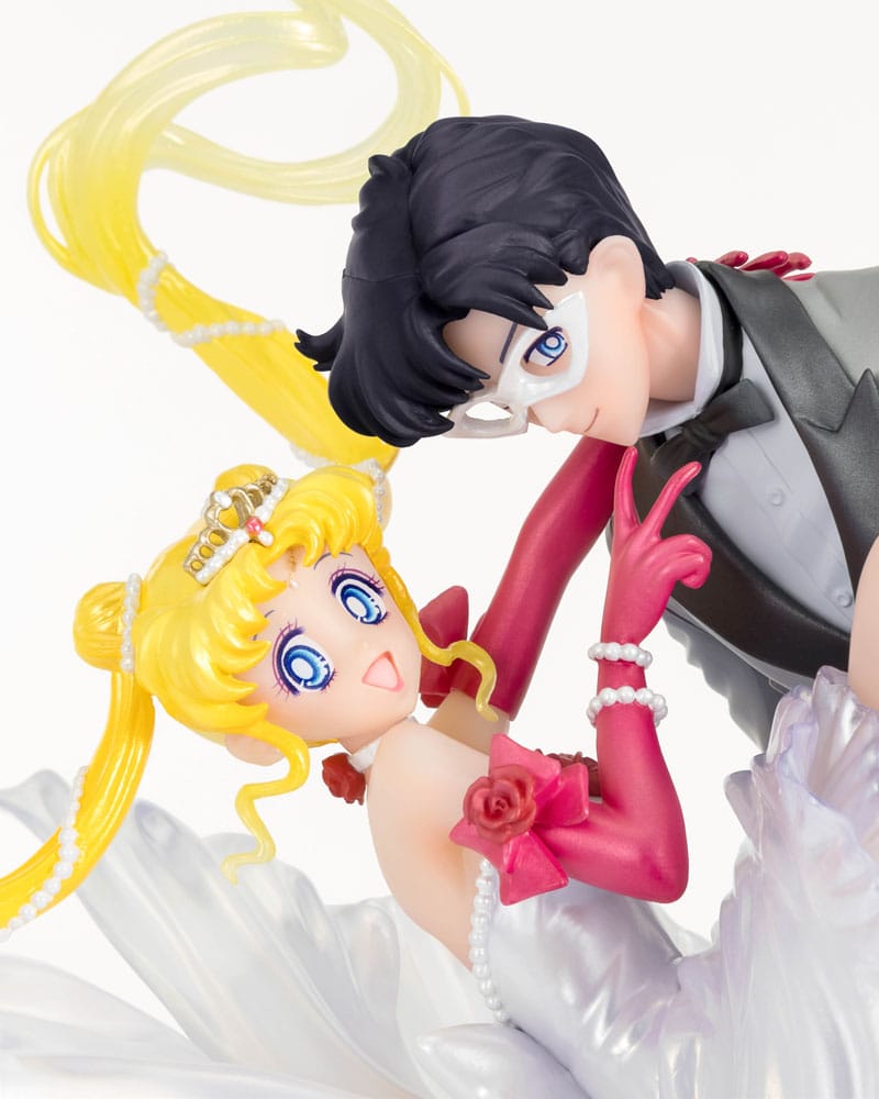 Sailor Moon FiguartsZERO Chouette PVC Figure Usagi & Tuxedo Mask Moonlight Glow Edition 24 cm - PRE-ORDER