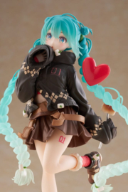Hatsune Miku PVC Figure Hatsune Fashion Outdoor Spring Ver. 18 cm