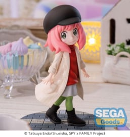 Spy x Family Luminasta PVC Figure Anya Forger Stylish Look Vol. 1 15 cm