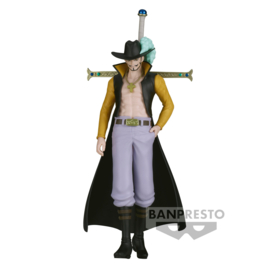 One Piece The Shukko PVC Figure Dracule Mihawk 16 cm