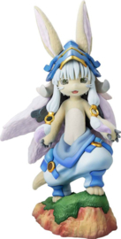 Made in Abyss: The Golden City of the Scorching Sun 1/7 PVC Figure Nanachi Special Set 28 cm