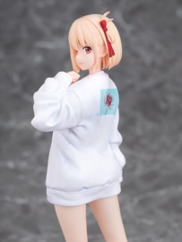 Lycoris Recoil 1/7 PVC Figure Chisato Nishikigi: Oversized Sweatshirt Ver. 25 cm - PRE-ORDER