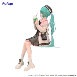 Hatsune Miku Noodle Stopper PVC Figure Autumn Date 16 cm
