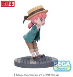 Spy x Family Luminasta PVC Figure Anya Forger Stylish Look Vol. 2 15 cm