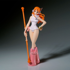 One Piece The Shukko PVC Figure Nami Ver. Egghead 16 cm