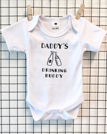Romper "Daddy's drinking buddy" | wit of zwart
