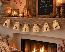 Sinterklaasslinger met 6 zakjes